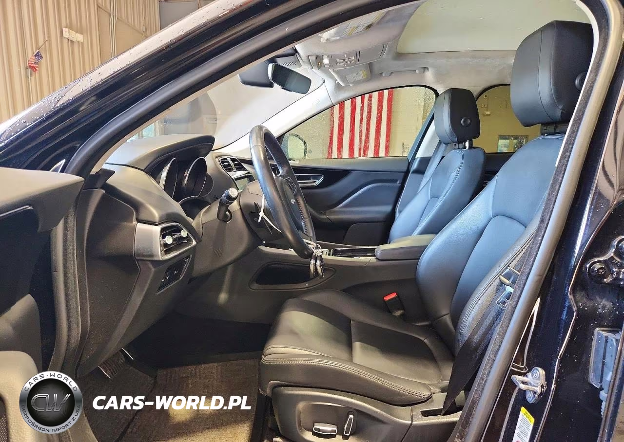 2019 Jaguar F-Pace Premium VIN:SADCJ2FX1KA395205 - 7