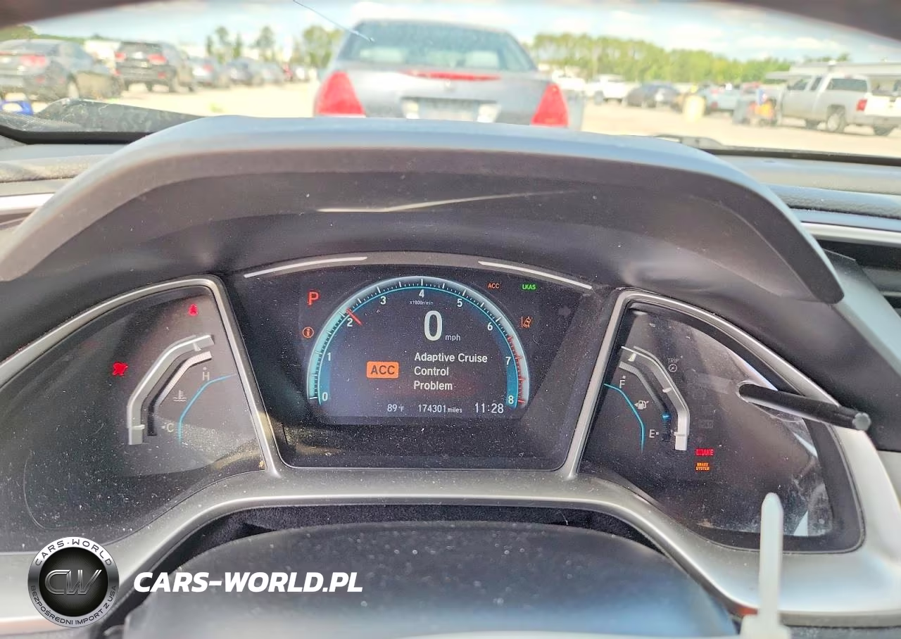 2017 Honda Civic Touring VIN:2HGFC3B91HH351166 - 9