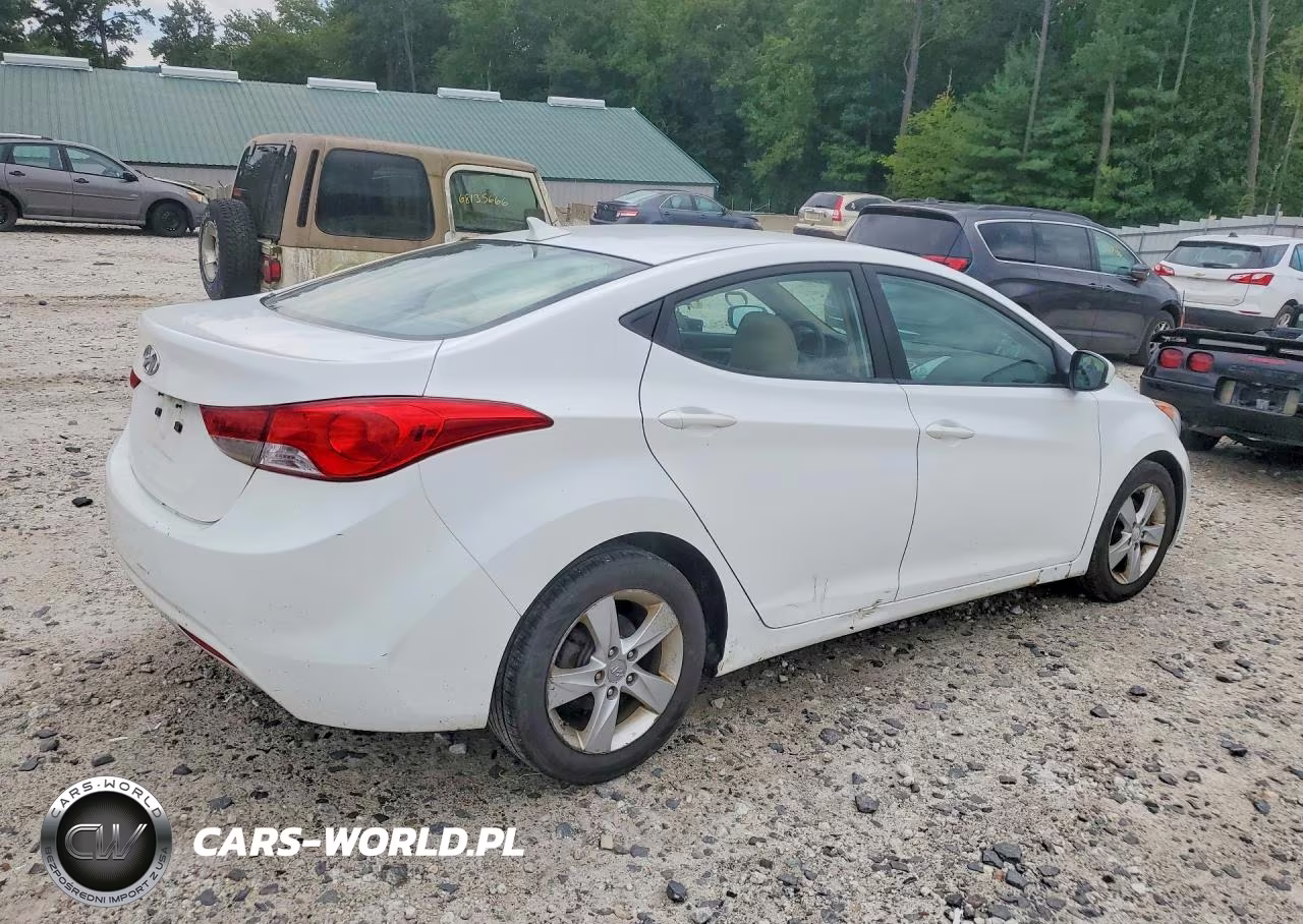 2013 Hyundai Elantra Gls VIN:5NPDH4AE1DH346644 - 3