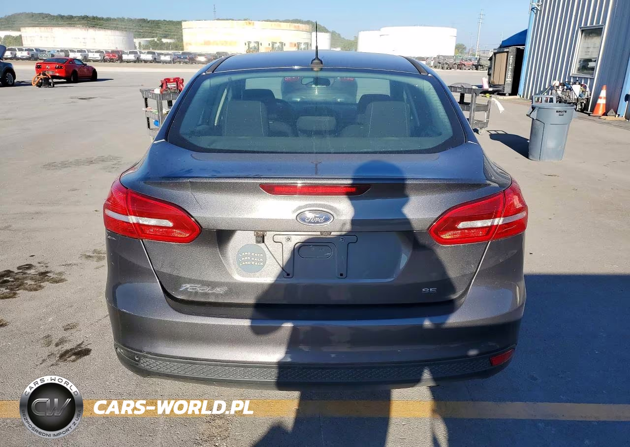 2018 Ford Focus Se VIN:1FADP3F25JL328849 - 6