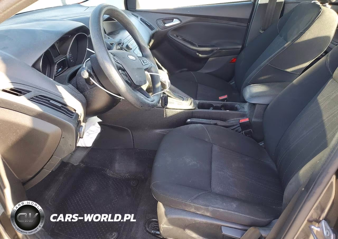 2018 Ford Focus Se VIN:1FADP3F25JL328849 - 7