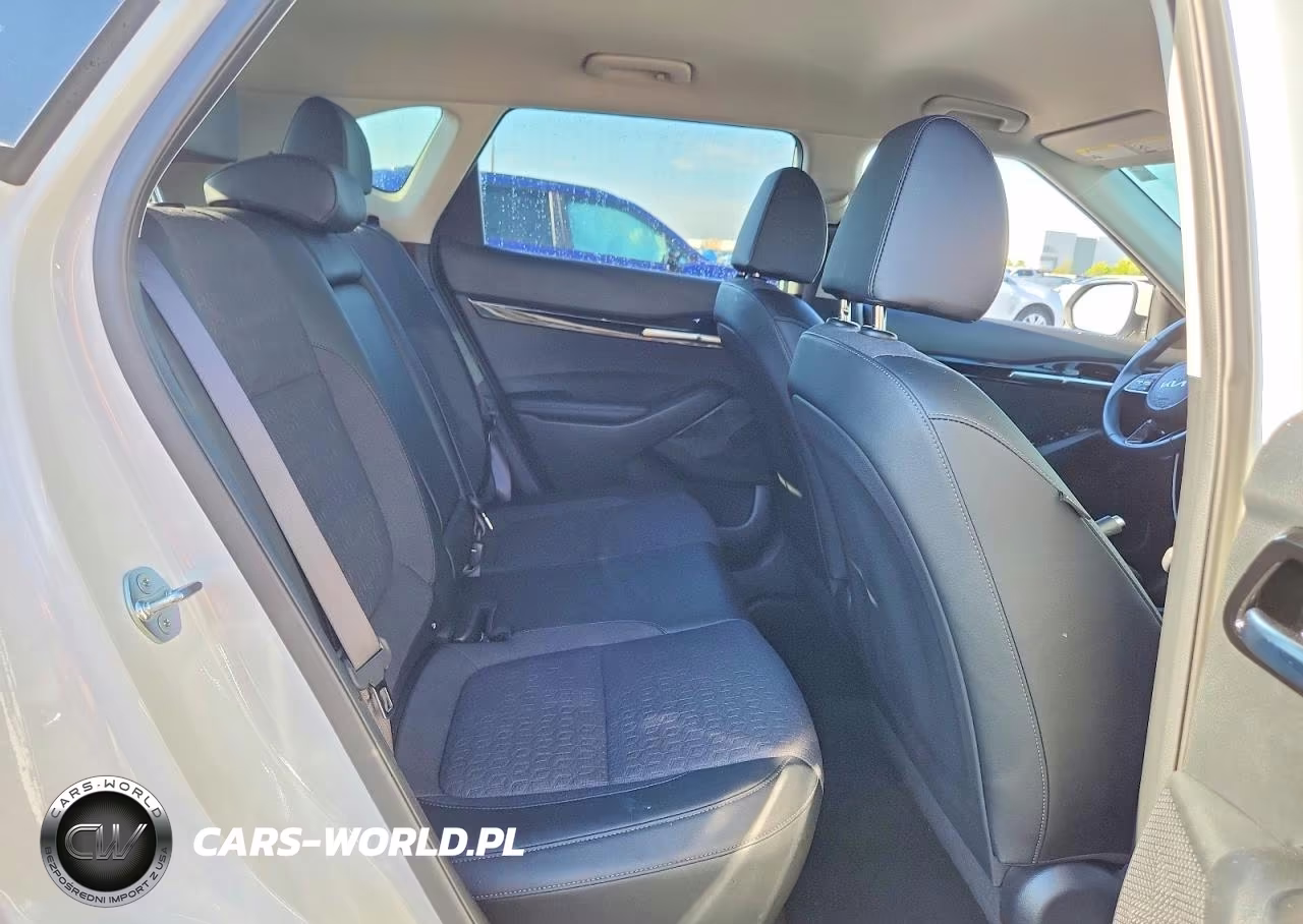 2025 Kia Seltos S VIN:KNDEU2AA8S7760622 - 11