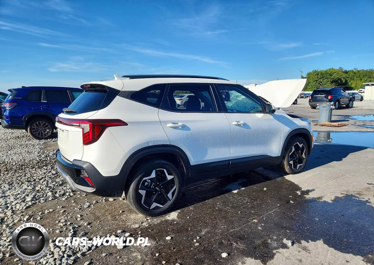 2025 Kia Seltos S VIN:KNDEU2AA8S7760622 - 3