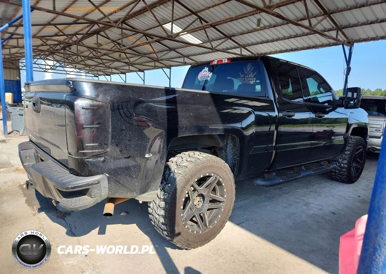 2015 Chevrolet Silverado C1500 VIN:1GCRCPEH6FZ322748 - 3