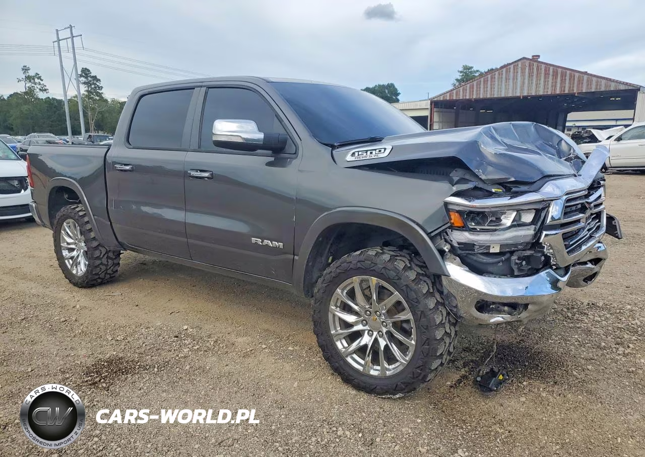 2019 Ram 1500 Laramie VIN:1C6SRFJT1KN586232 - 4