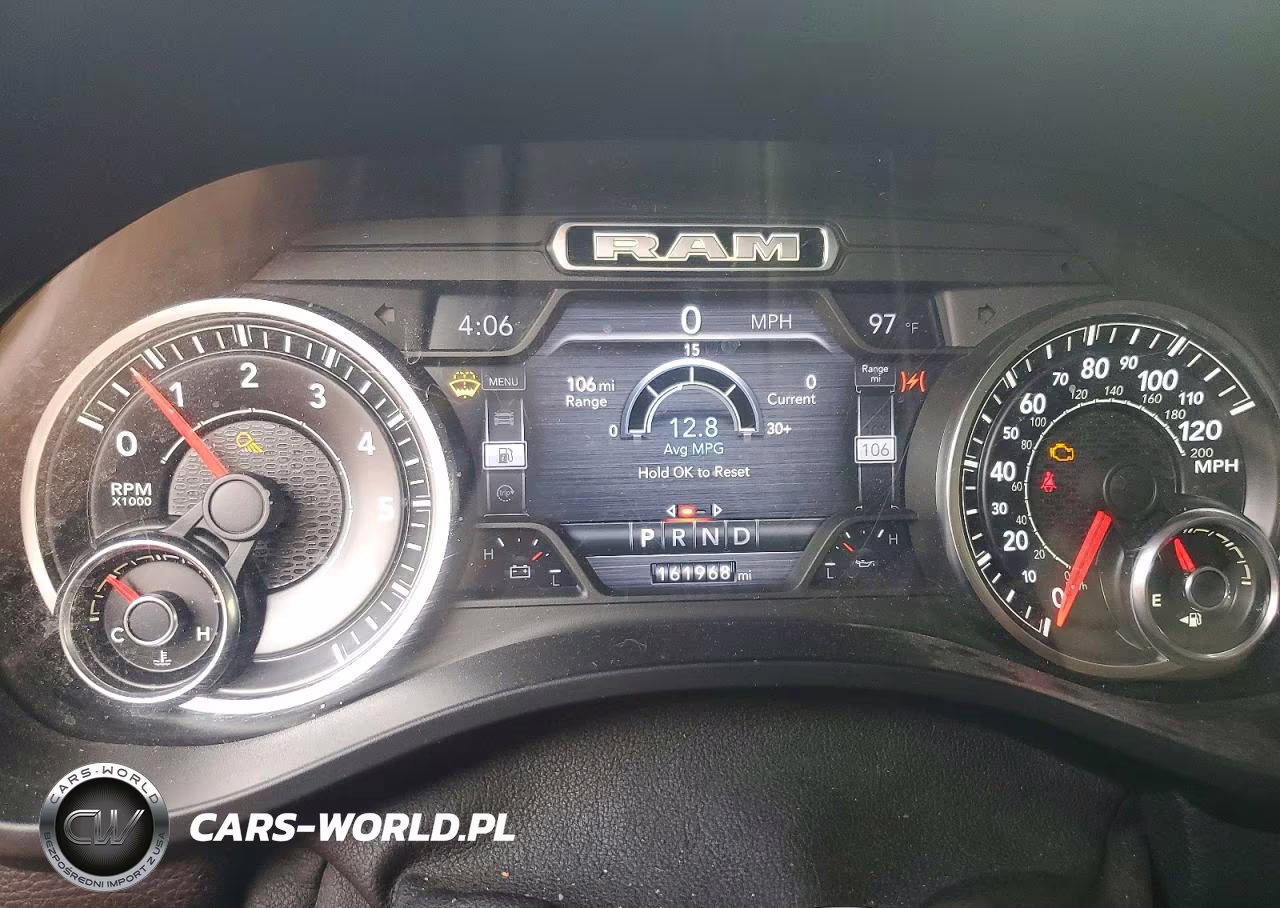 2019 Ram 1500 Laramie VIN:1C6SRFJT1KN586232 - 9