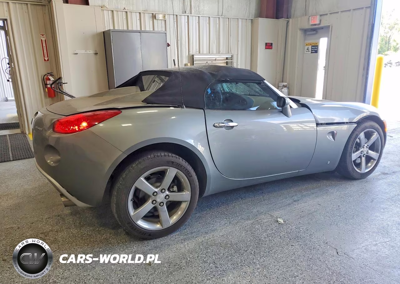2007 Pontiac Solstice VIN:1G2MB35B37Y104912 - 3