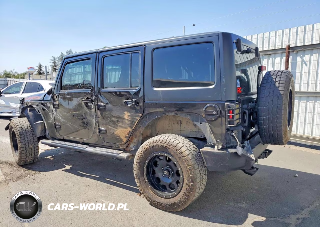 2013 Jeep Wrangler Unlimited Sport VIN:1C4BJWDG5DL702819 - 2