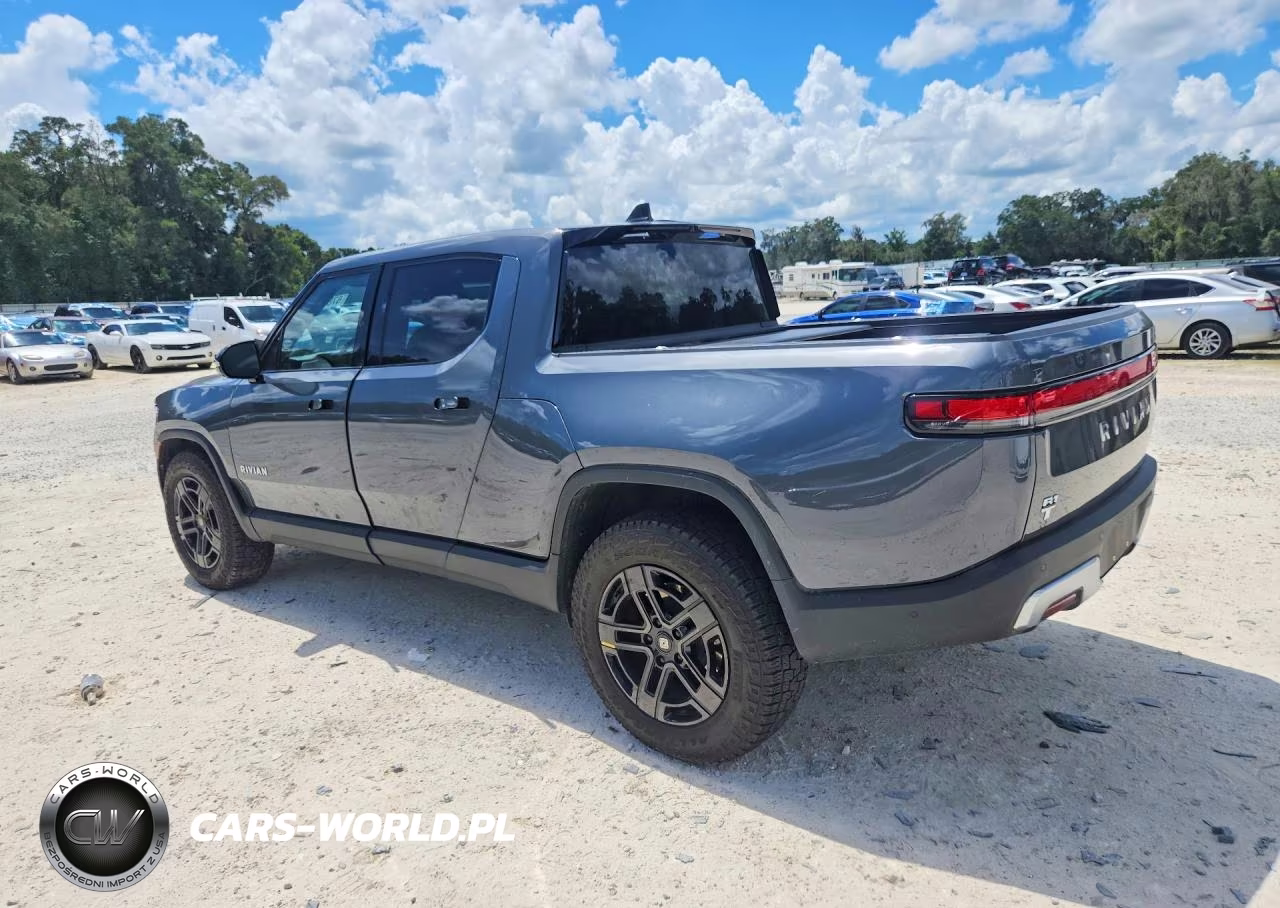 2024 Rivian R1T Adventure VIN:7FCTGCAAXRN030179 - 2