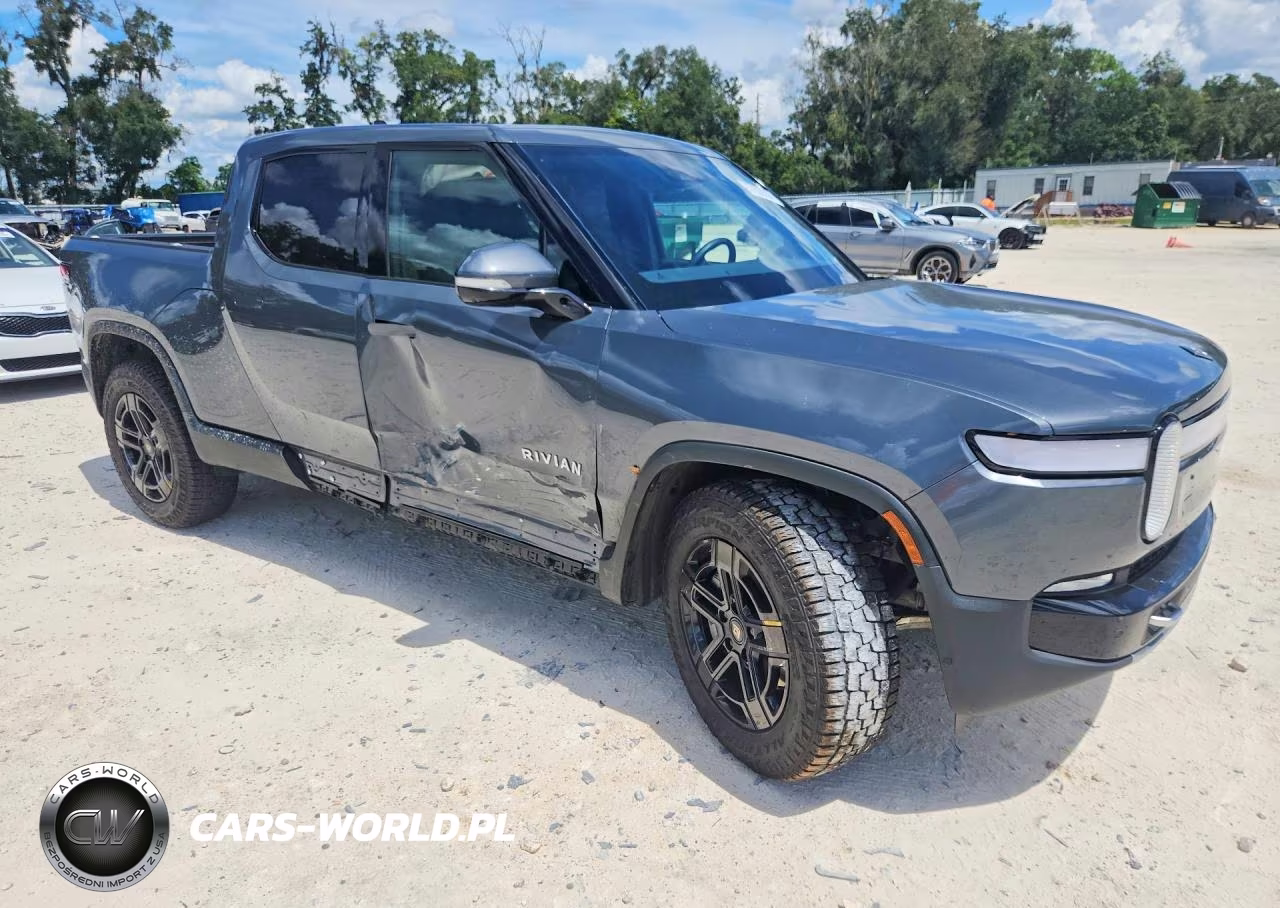 2024 Rivian R1T Adventure VIN:7FCTGCAAXRN030179 - 4