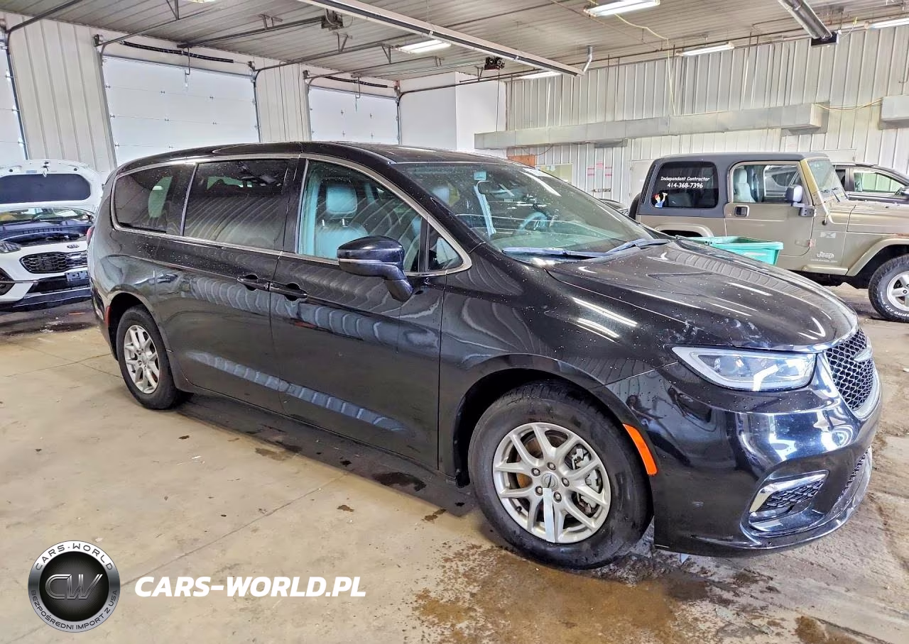 2025 Chrysler Pacifica Select VIN:2C4RC1BG7SR548715 - 4