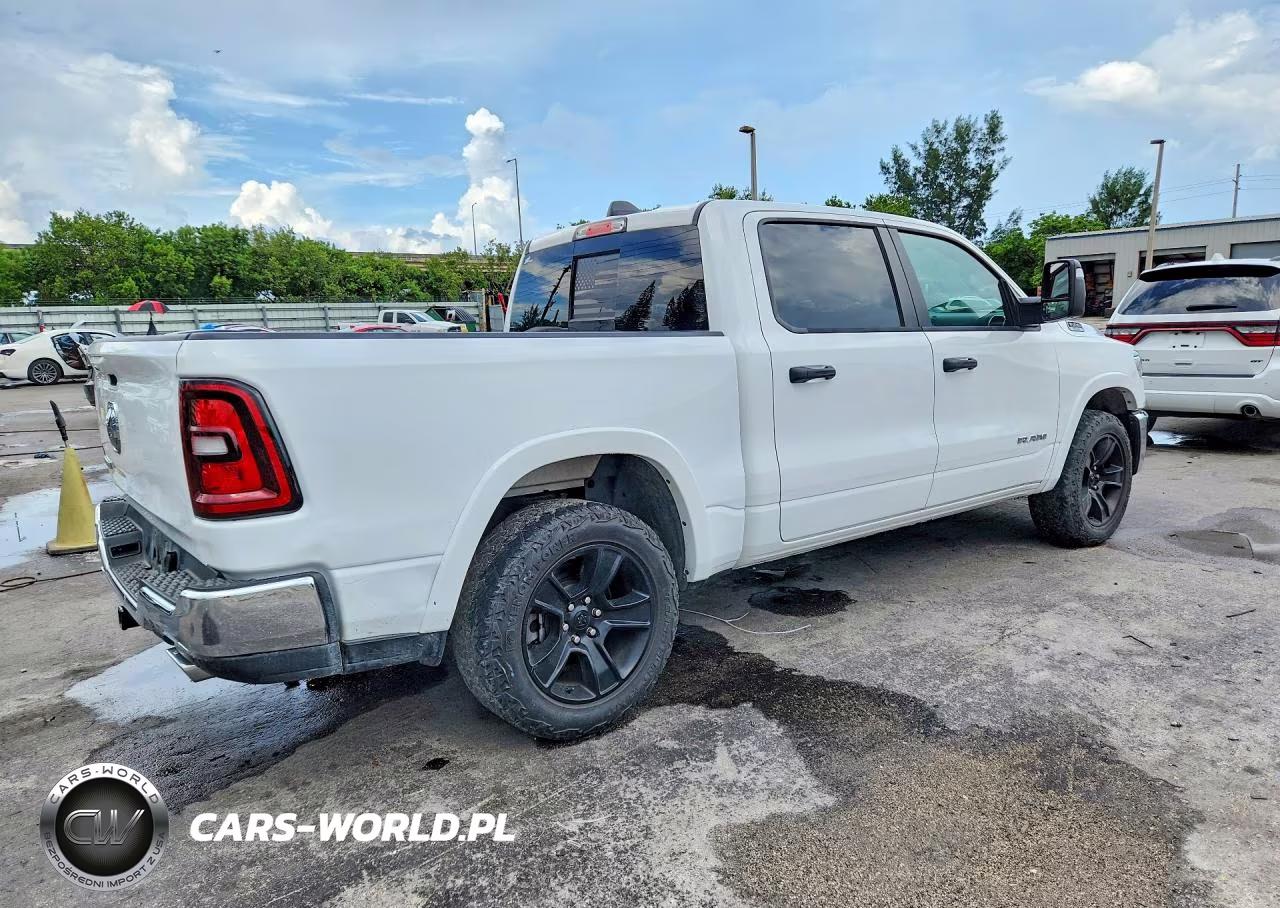 2025 Ram 1500 Big Horn-Lone Star VIN:1C6SRFMP7SN563262 - 3