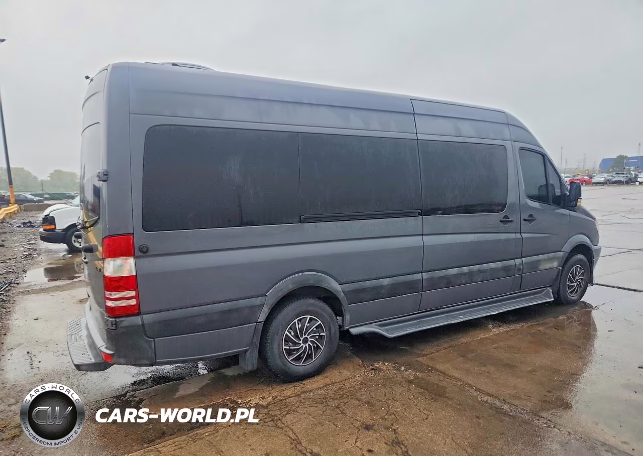 2009 Mercedes-Benz Sprinter 2500 VIN:WDWPE8AC095420376 - 3