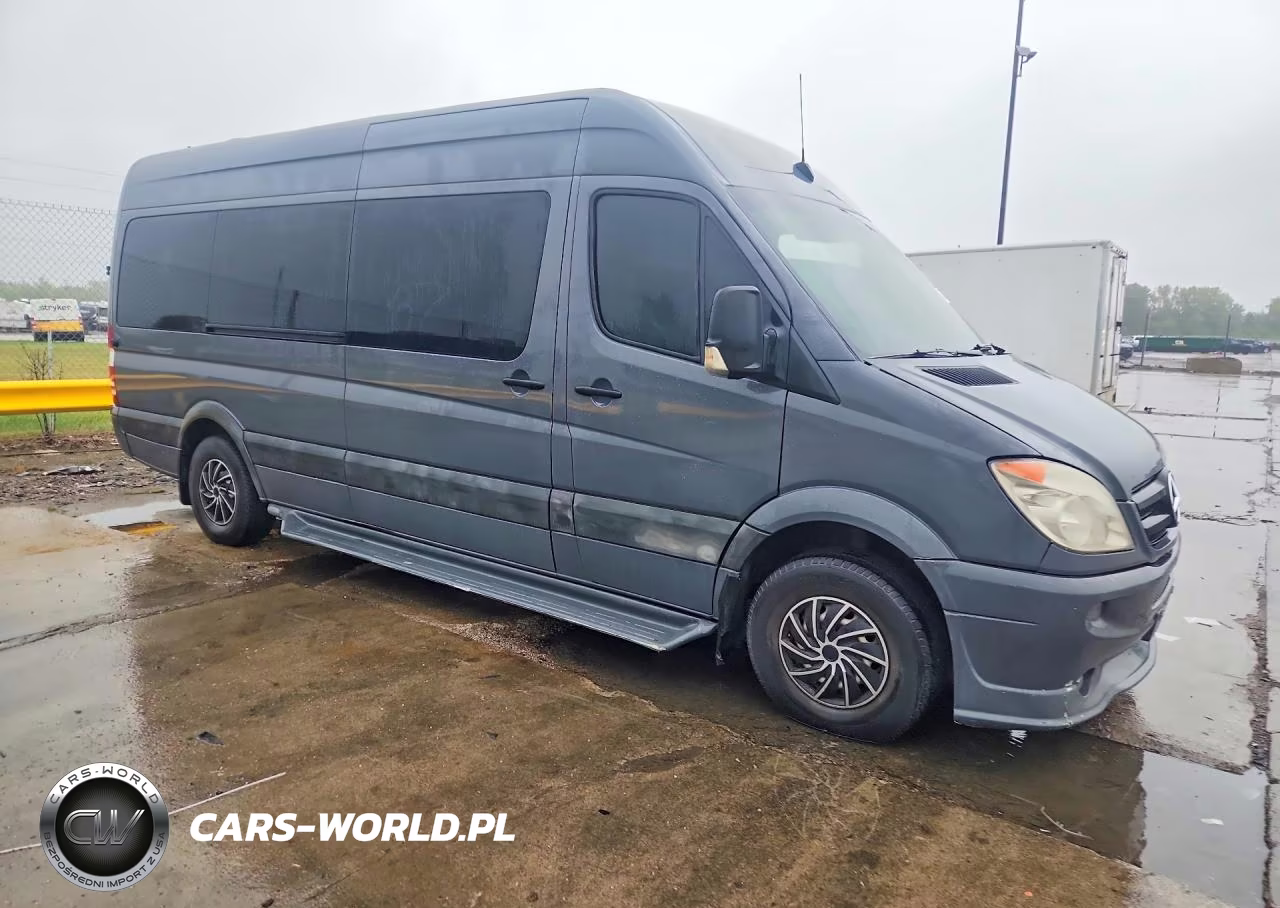 2009 Mercedes-Benz Sprinter 2500 VIN:WDWPE8AC095420376 - 4
