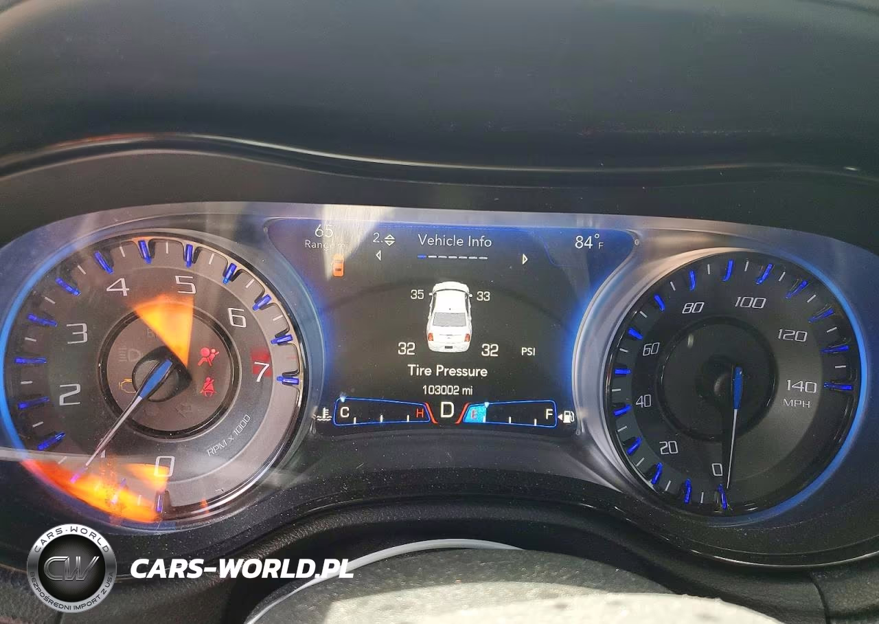 2016 Chrysler 300 S VIN:2C3CCABG0GH224383 - 9