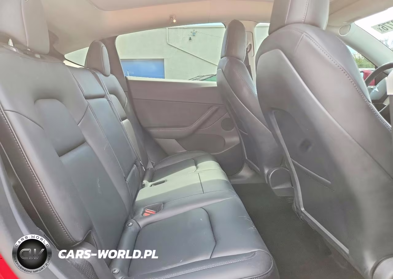 2022 Tesla Model Y VIN:7SAYGDEF0NF466865 - 10