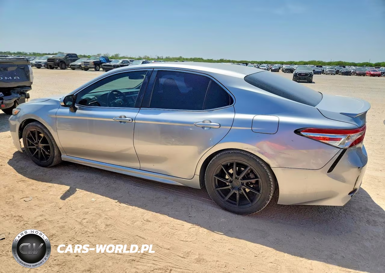 2018 Toyota Camry Hybrid Se VIN:4T1B21HKXJU502888 - 2
