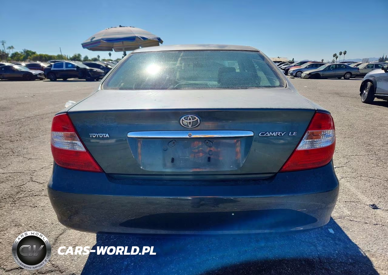 2002 Toyota Camry Le VIN:JTDBE32K820063277 - 6
