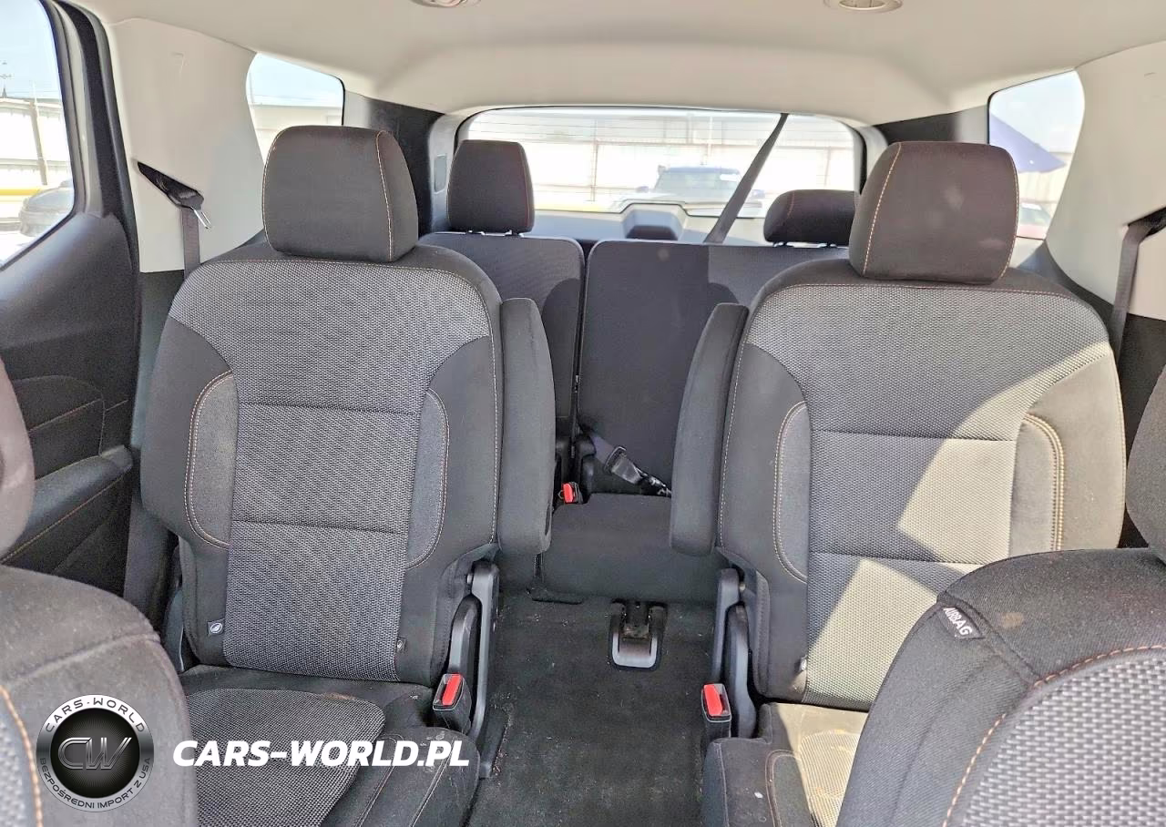 2019 Chevrolet Traverse Lt VIN:1GNERGKW5KJ105840 - 10