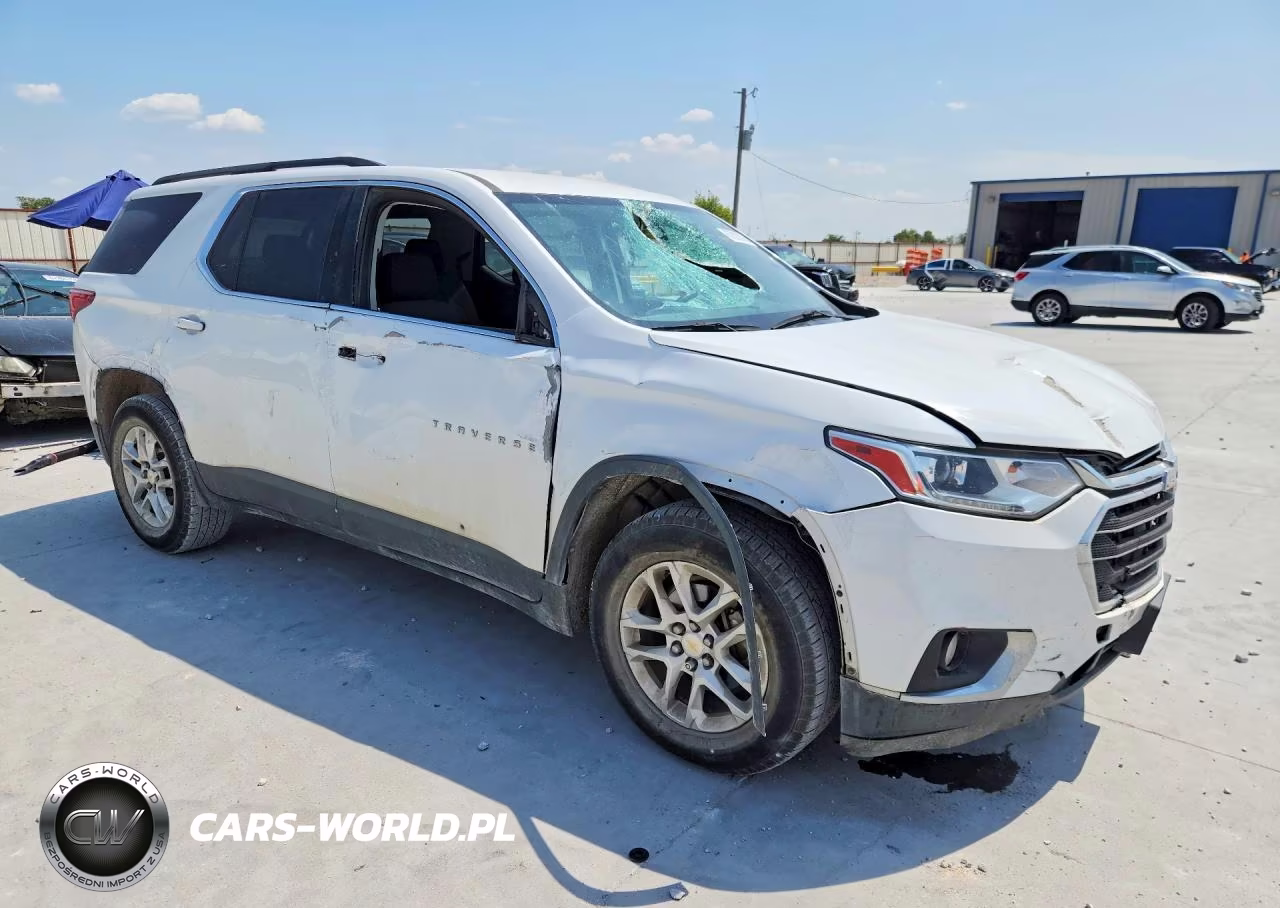 2019 Chevrolet Traverse Lt VIN:1GNERGKW5KJ105840 - 4