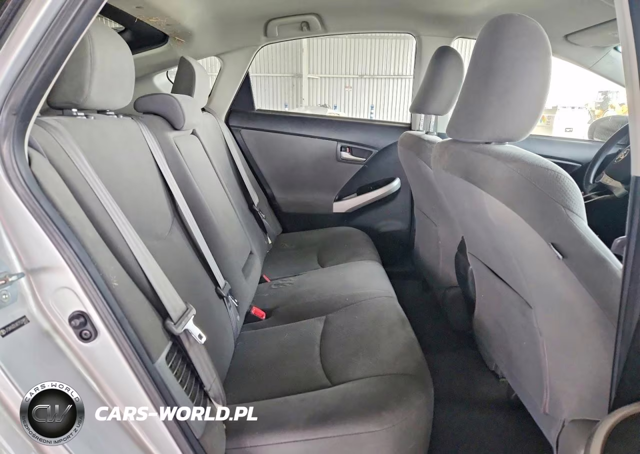 2012 Toyota Prius Two VIN:JTDKN3DUXC1529852 - 10