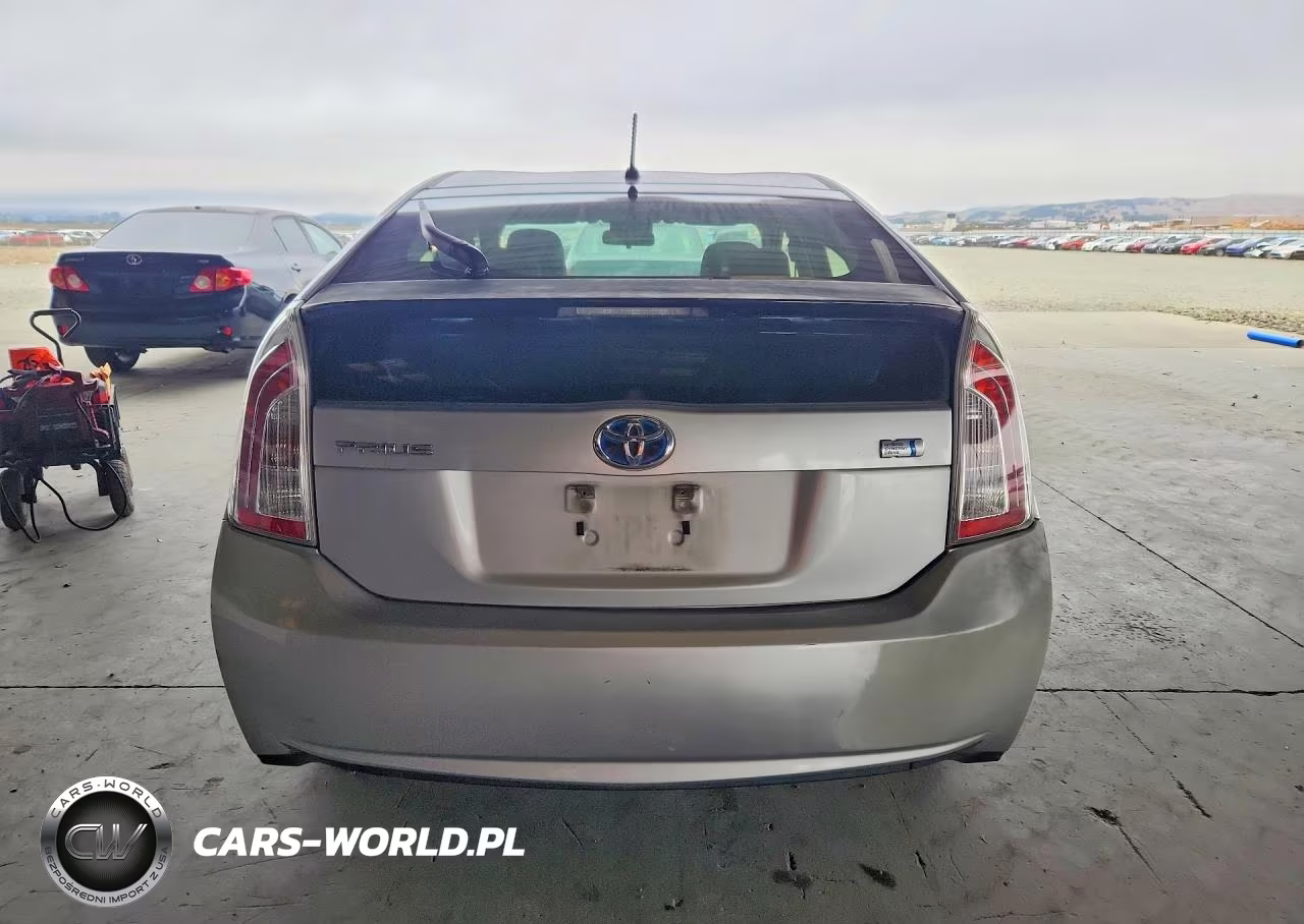 2012 Toyota Prius Two VIN:JTDKN3DUXC1529852 - 6