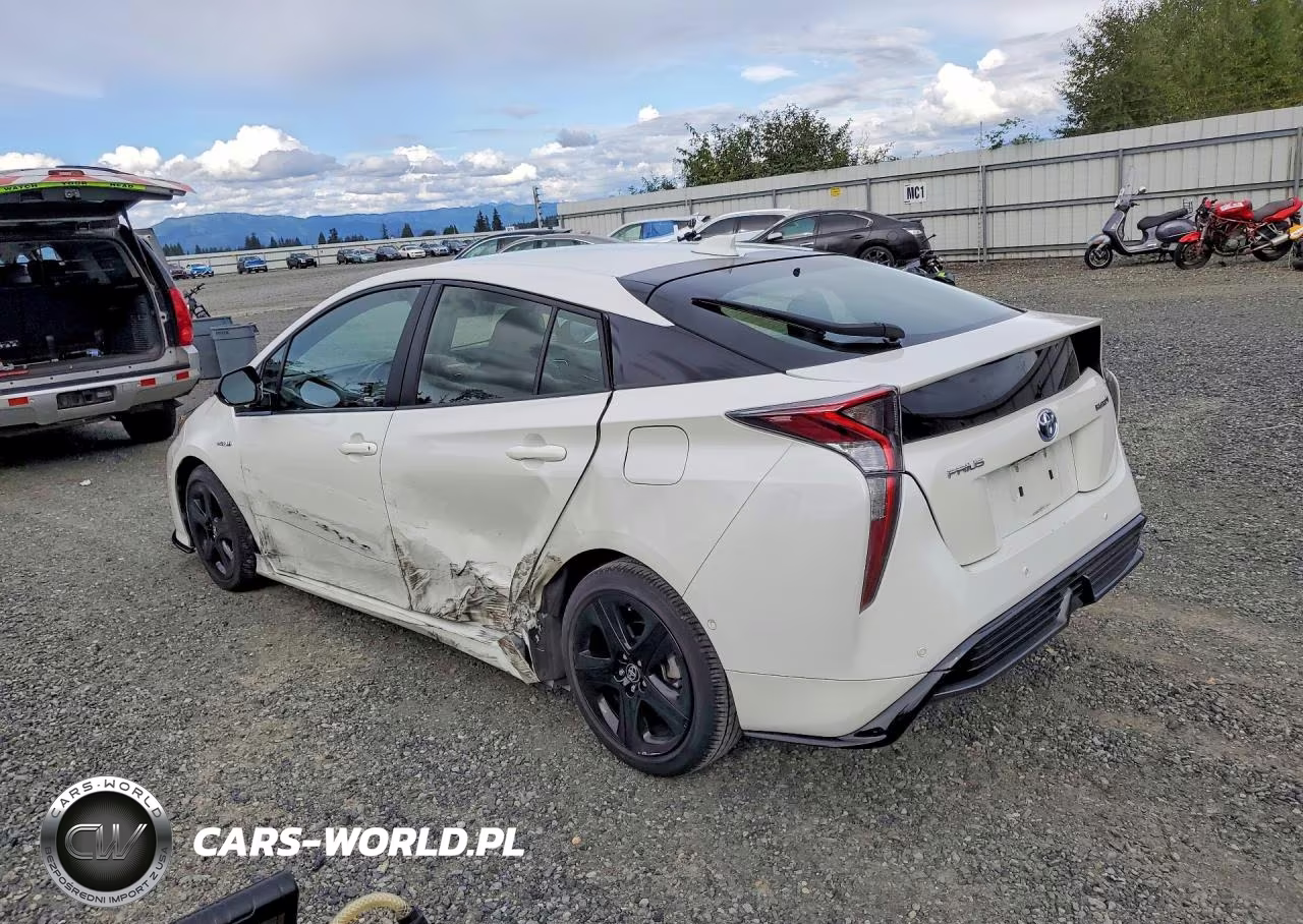 2017 Toyota Prius Four Touring VIN:JTDKARFUXH3052735 - 2