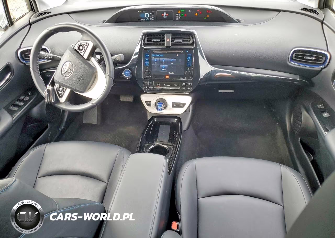 2017 Toyota Prius Four Touring VIN:JTDKARFUXH3052735 - 8