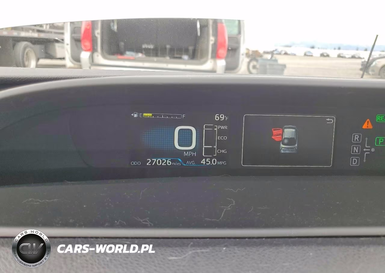 2017 Toyota Prius Four Touring VIN:JTDKARFUXH3052735 - 9