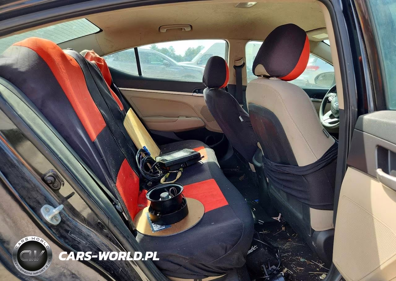 2019 Hyundai Elantra Se VIN:5NPD74LF9KH457450 - 10