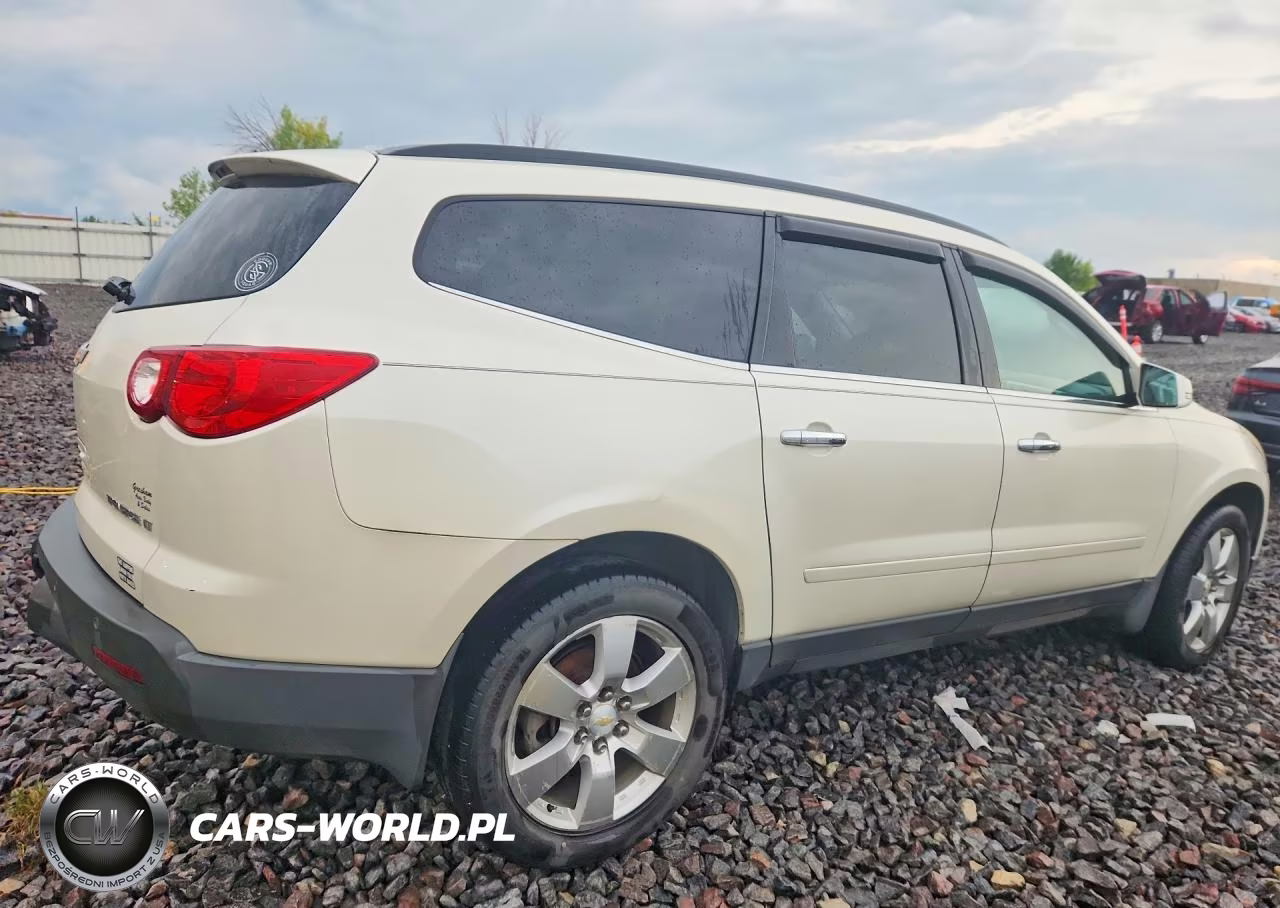2012 Chevrolet Traverse Lt VIN:1GNKRGED9CJ164629 - 3