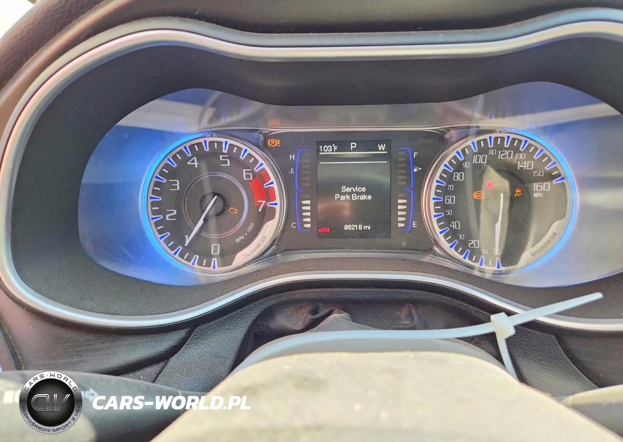 2015 Chrysler 200 Limited VIN:1C3CCCAG5FN736675 - 9