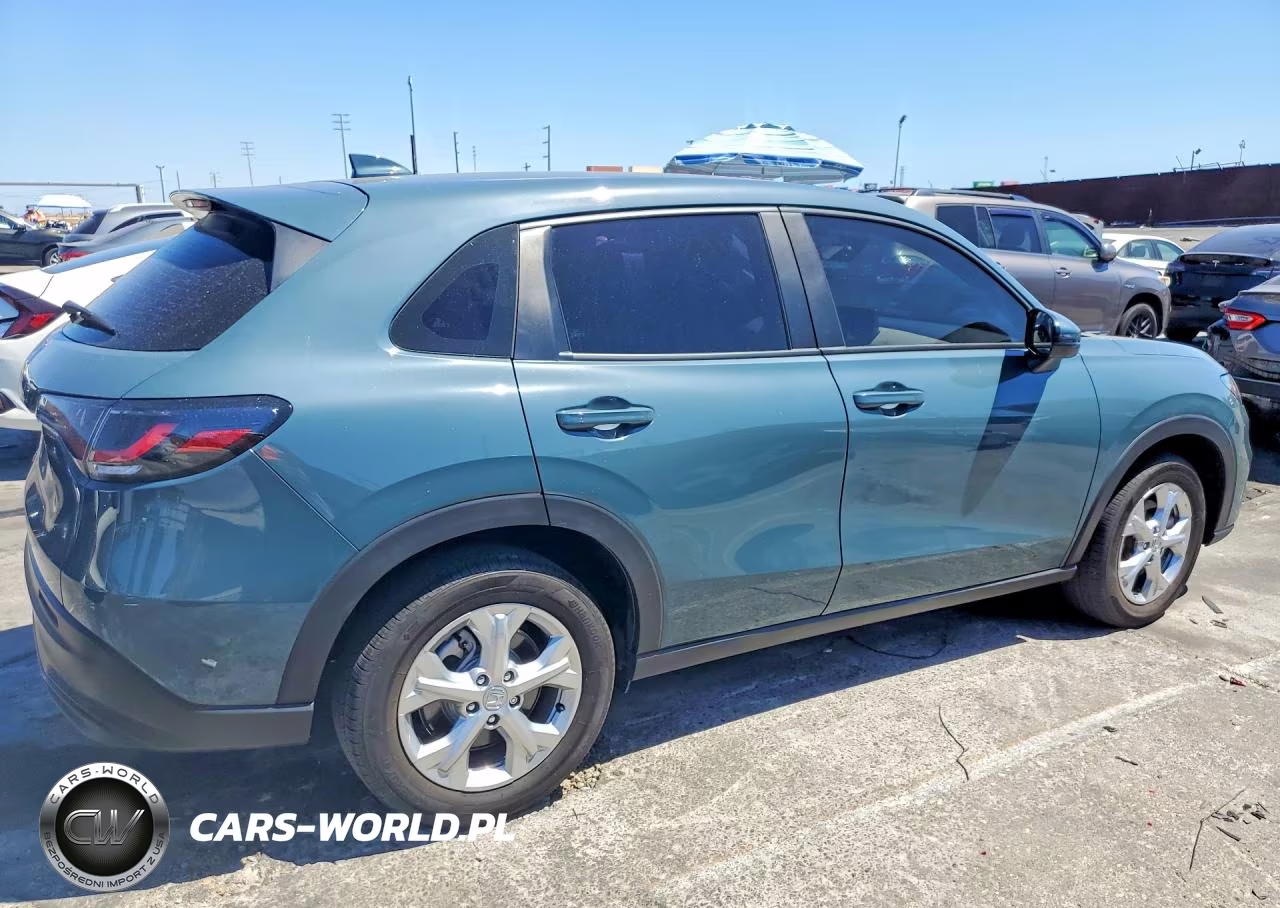 2025 Honda Hr-V Lx VIN:3CZRZ1H3XSM744751 - 3