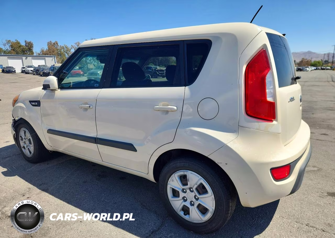 2013 Kia Soul Base VIN:KNDJT2A55D7773299 - 2