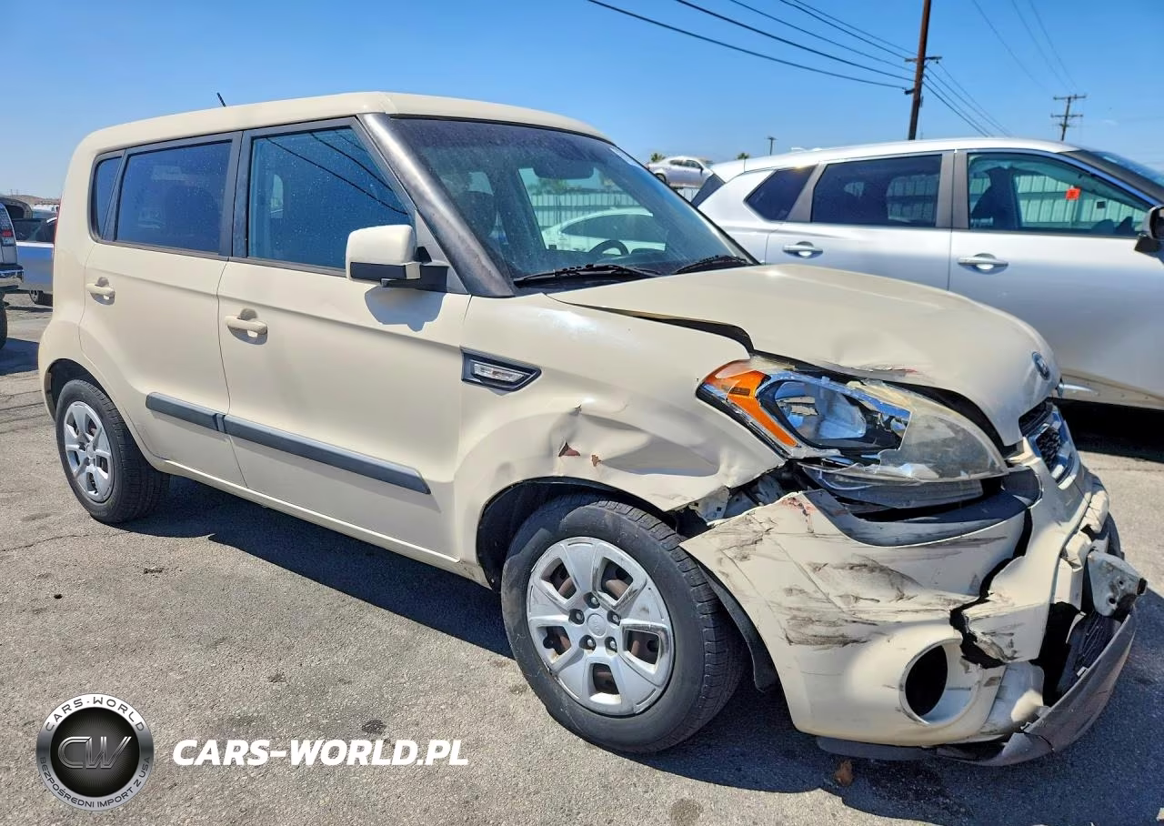 2013 Kia Soul Base VIN:KNDJT2A55D7773299 - 4