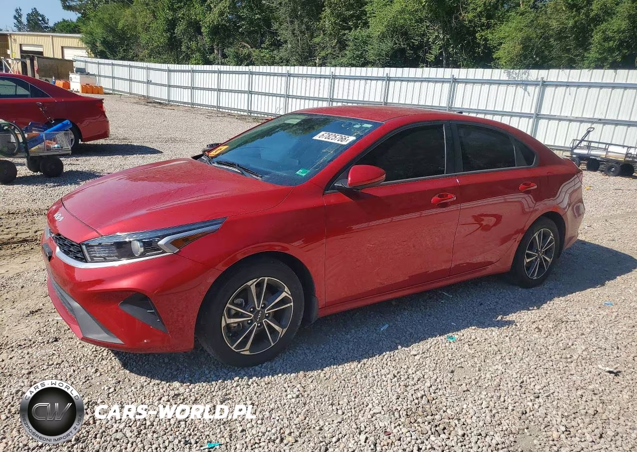 2024 Kia Forte Lxs – zdjęcie 1 z 13