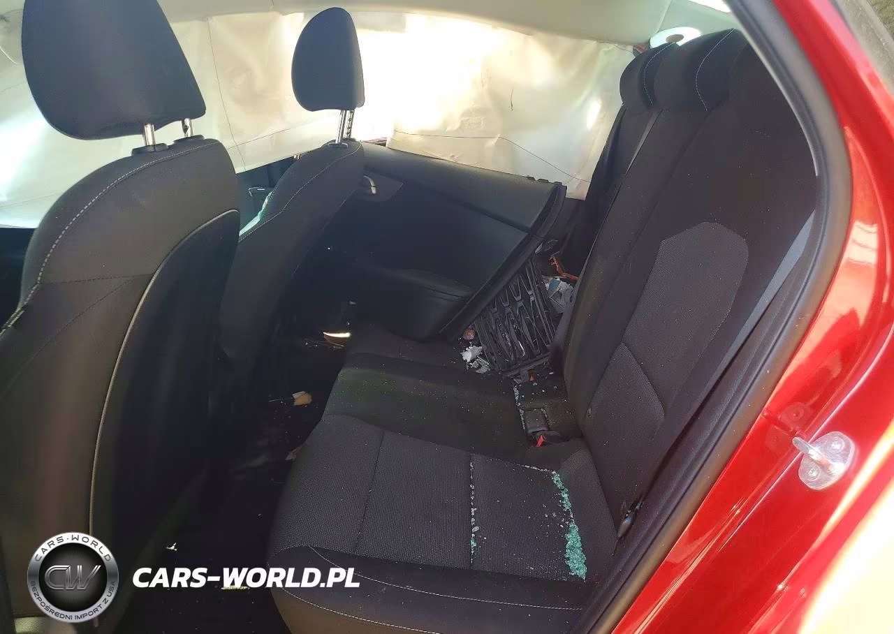2024 Kia Forte Lxs VIN:3KPF24ADXRE763323 - 10