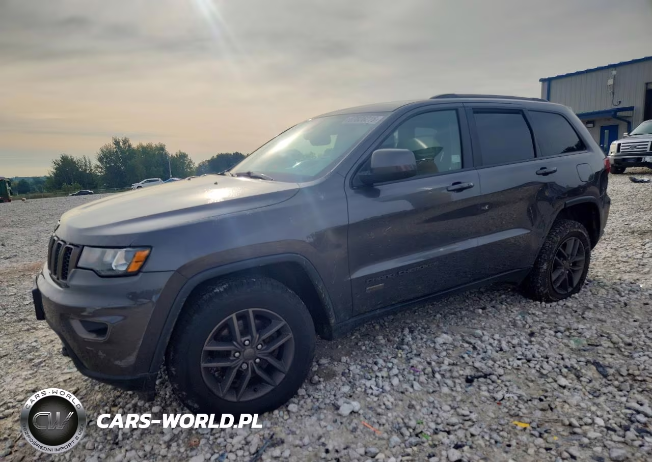 2016 Jeep Grand Cherokee Laredo VIN:1C4RJFAG2GC399599 - 1
