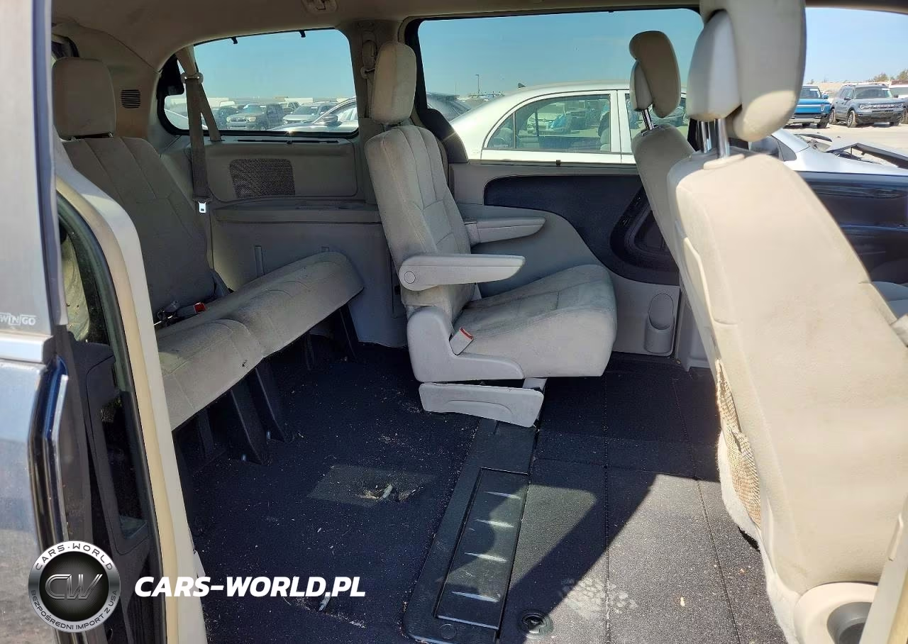 2011 Dodge Grand Caravan Crew VIN:2D4RN5DG1BR608294 - 11
