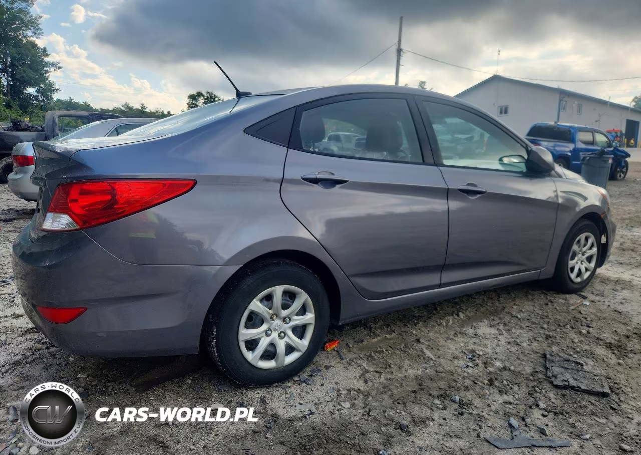 2014 Hyundai Accent Gls VIN:KMHCT4AE6EU720033 - 3