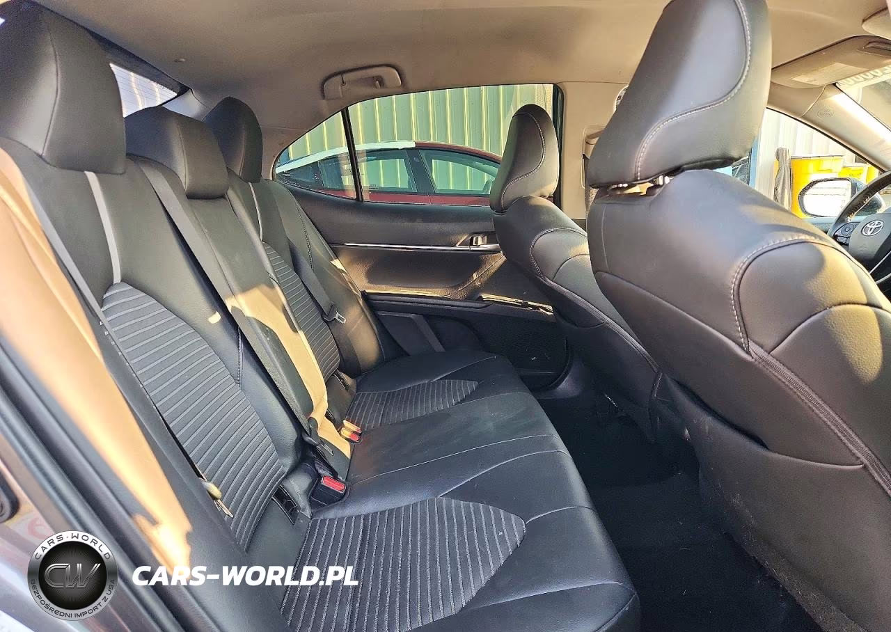 2019 Toyota Camry Se VIN:4T1B11HK8KU226103 - 10