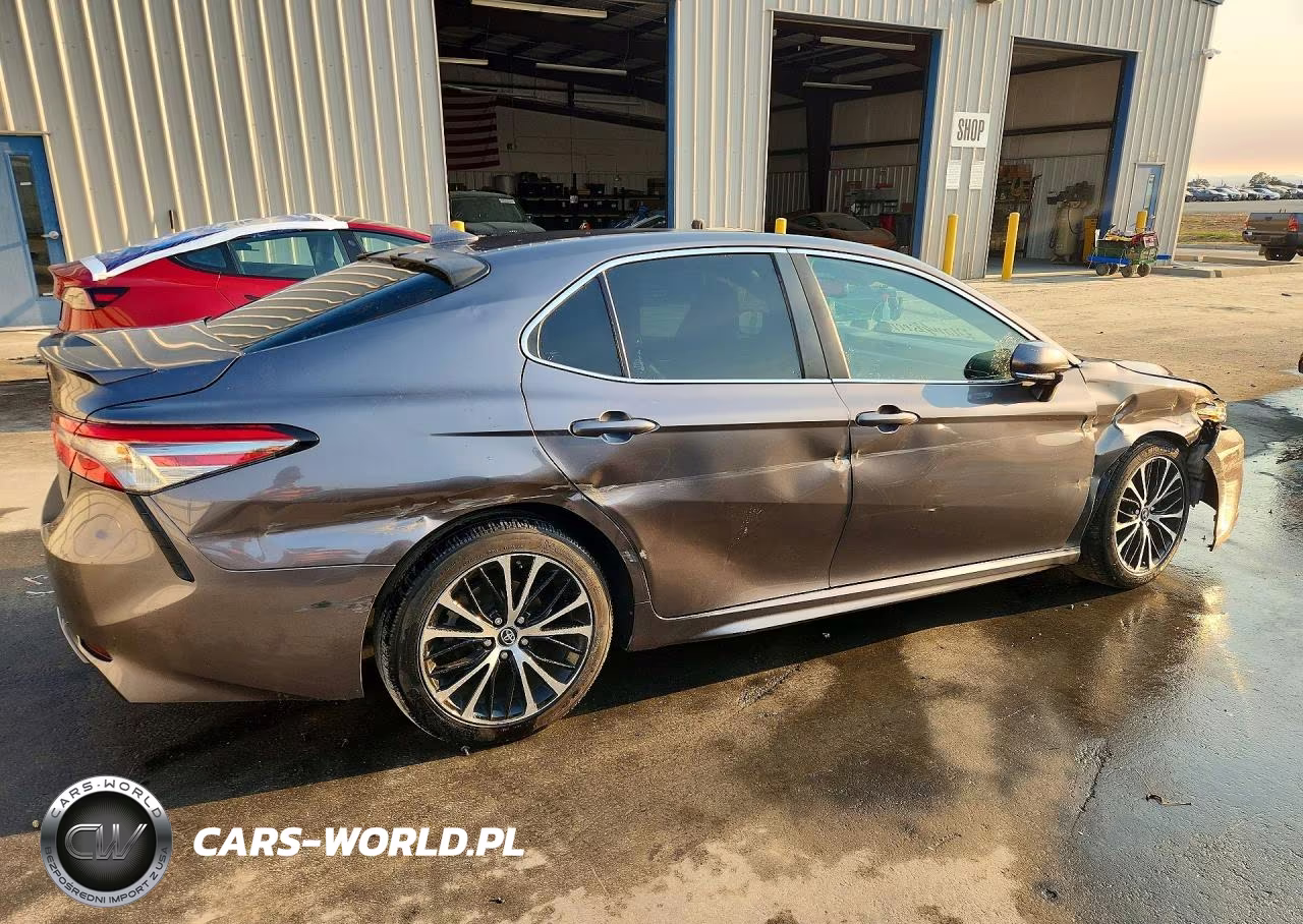 2019 Toyota Camry Se VIN:4T1B11HK8KU226103 - 3