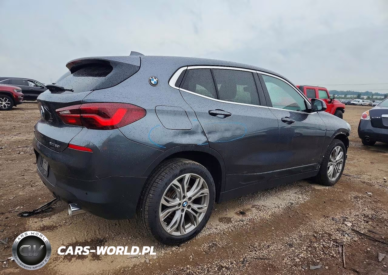 2021 BMW X2 xDrive28I VIN:WBXYJ1C07M5T00826 - 3