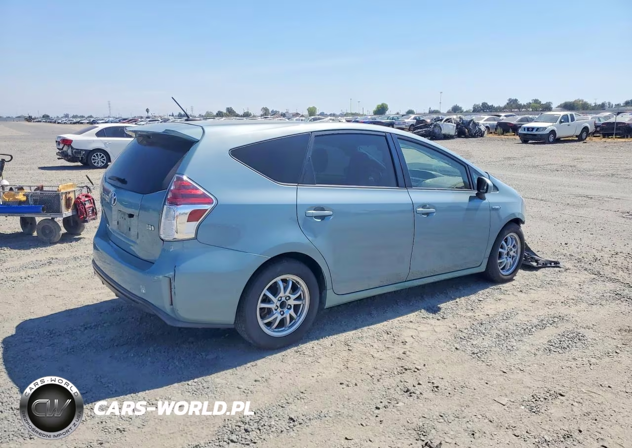 2016 Toyota Prius V Four VIN:JTDZN3EU8GJ046850 - 3