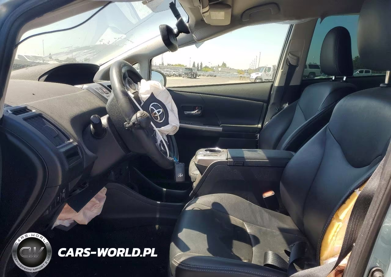 2016 Toyota Prius V Four VIN:JTDZN3EU8GJ046850 - 7