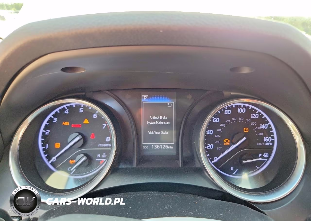 2020 Toyota Camry Le VIN:4T1C11AK5LU992547 - 9