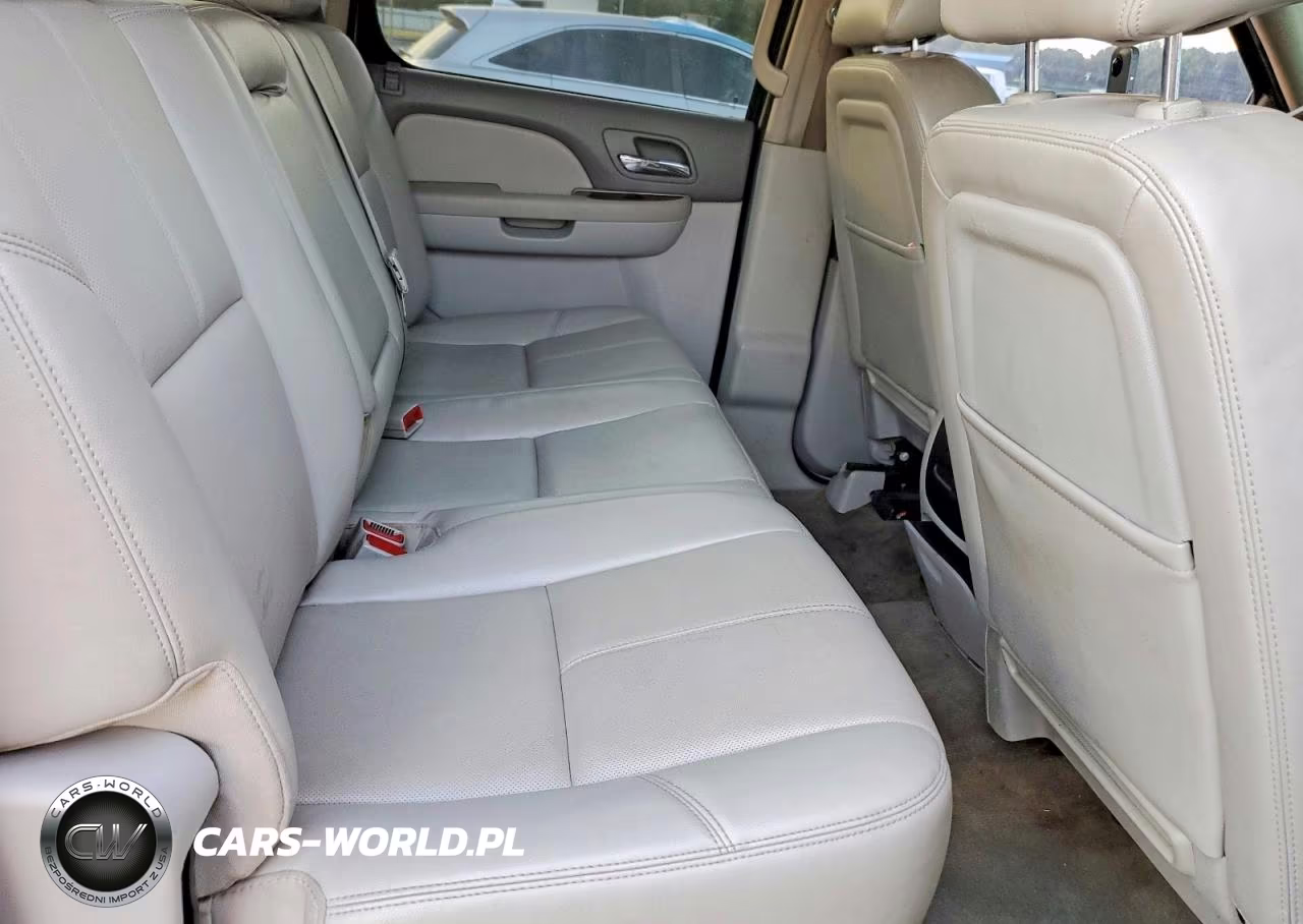 2006 Chevrolet Silverado C1500 VIN:3GCEC14V66G191579 - 10