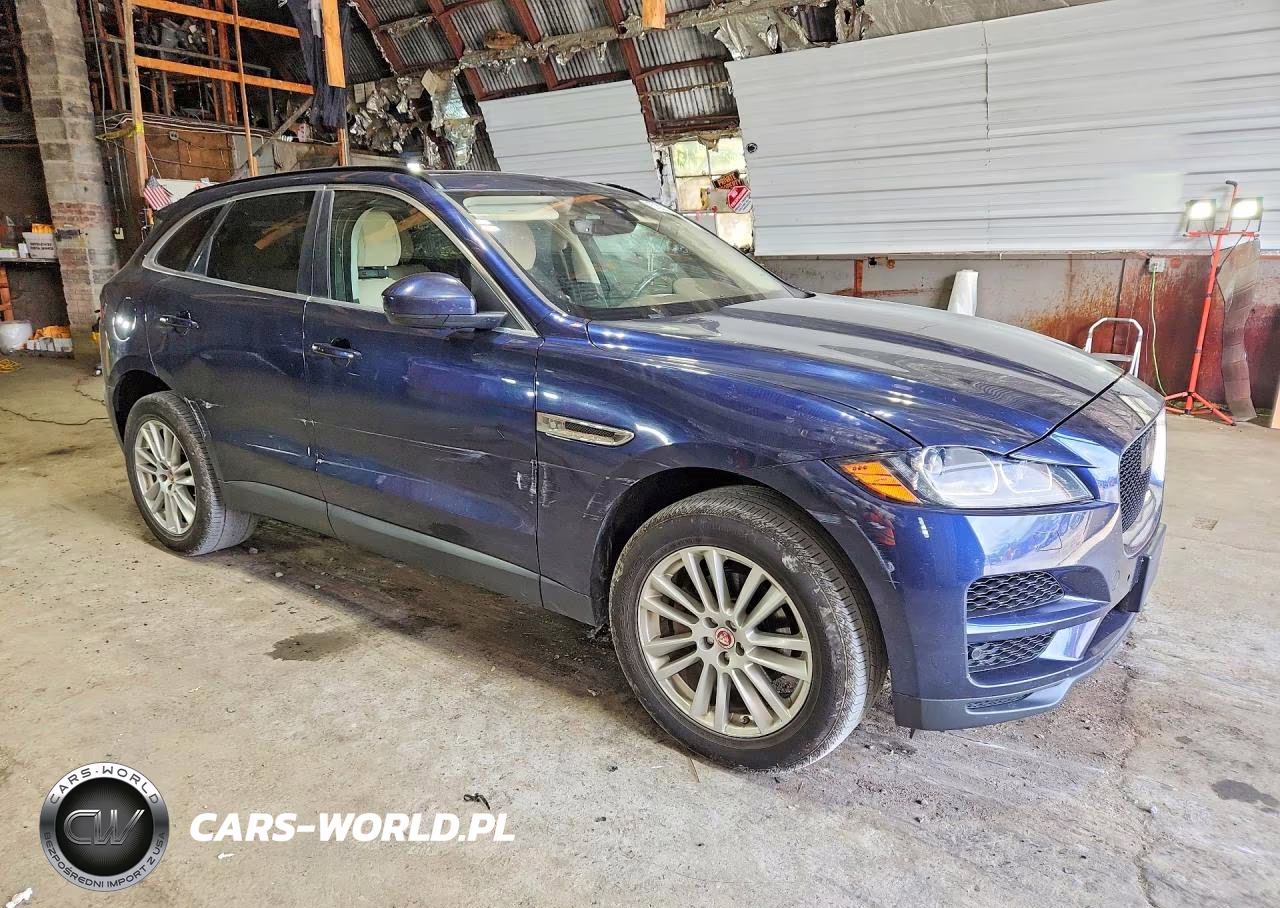 2019 Jaguar F-Pace Prestige VIN:SADCK2FX3KA392111 - 4