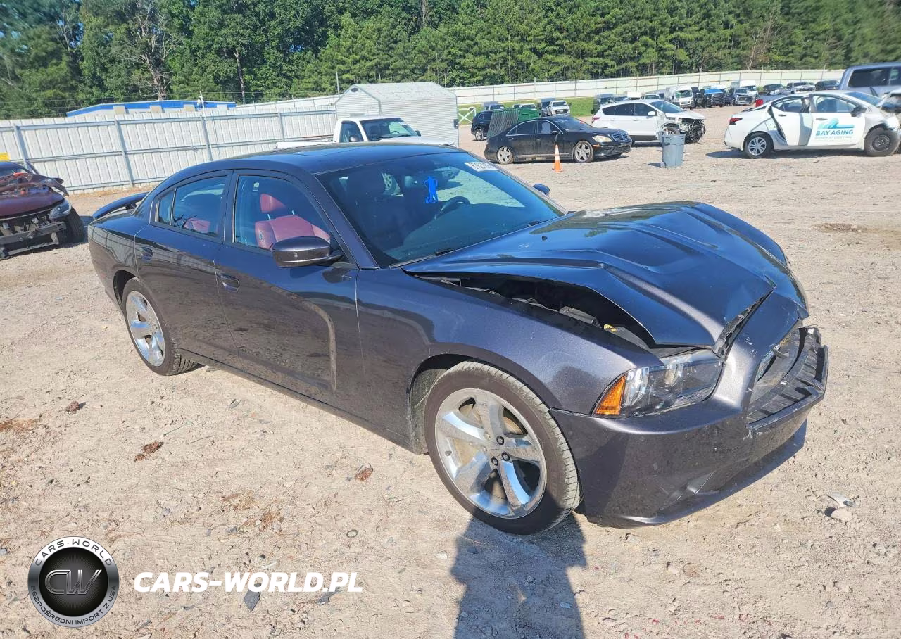 2013 Dodge Charger Sxt VIN:2C3CDXHG8DH611766 - 4