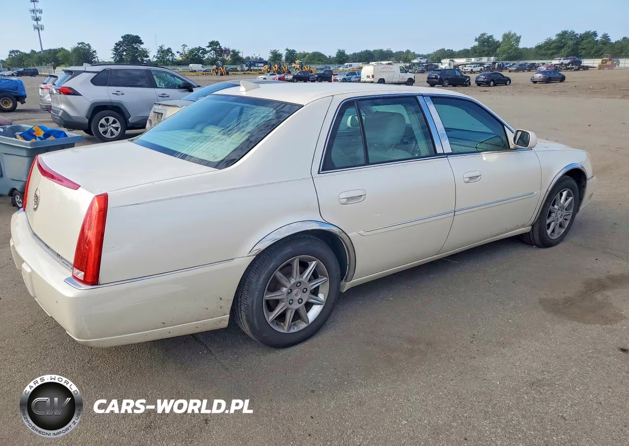 2011 Cadillac Dts Luxury Collection VIN:1G6KD5E66BU113537 - 3